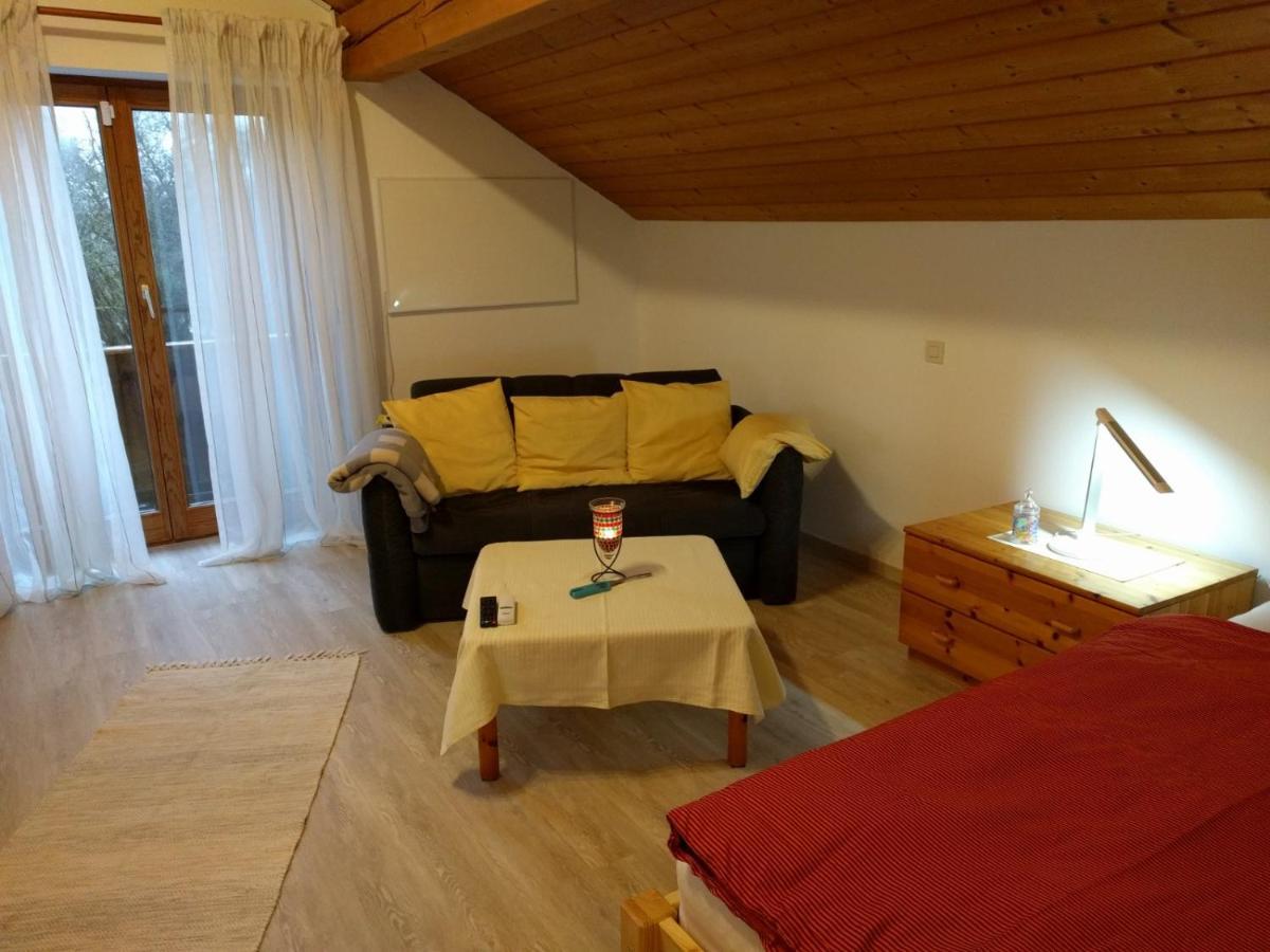 Komfortabel Wohnen Am Waldrand Von Pitzling Landsberg am Lech Extérieur photo
